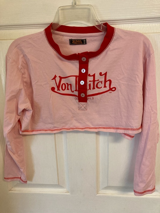Von Dutch Tops - Von Dutch Pink Cropped Henley with Red Trim